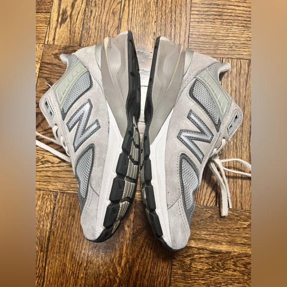 Grey New Balance 990v5 Sneakers - Picture 3 of 5